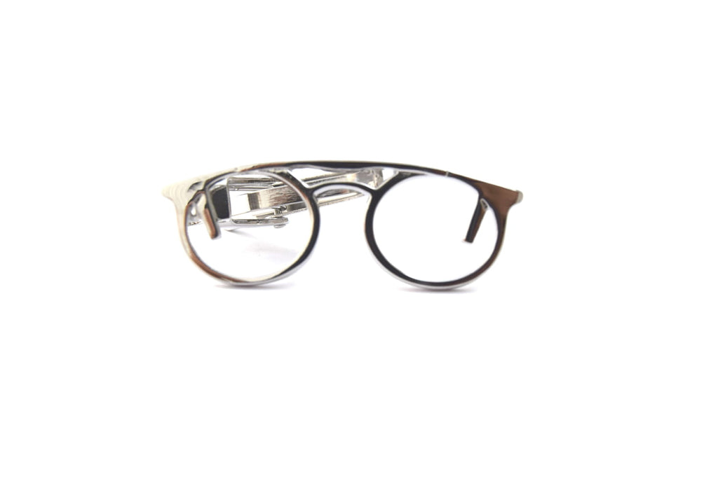 front view of silver tie clip in the shape of glasses