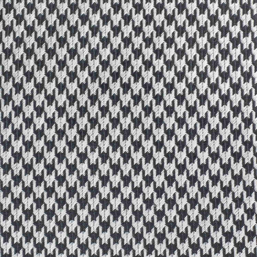 Houndstooth pattern in black and white