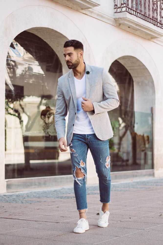 green button hole, green lapel pin flower